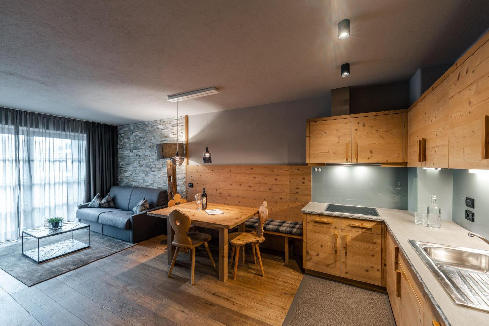Sportony Mountain Lodges La Villa  Ngoại thất bức ảnh
